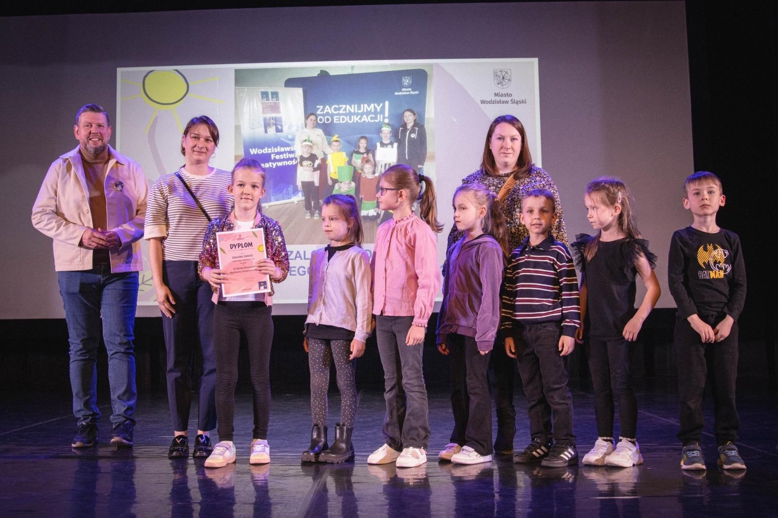 Zdjęcie w galerii na portalu naszwodzislaw.com: Kreatywność nie zna granic. Za nami IX Wodzisławski Festiwal Kreatywności [FOTO] wiadomości z regionu