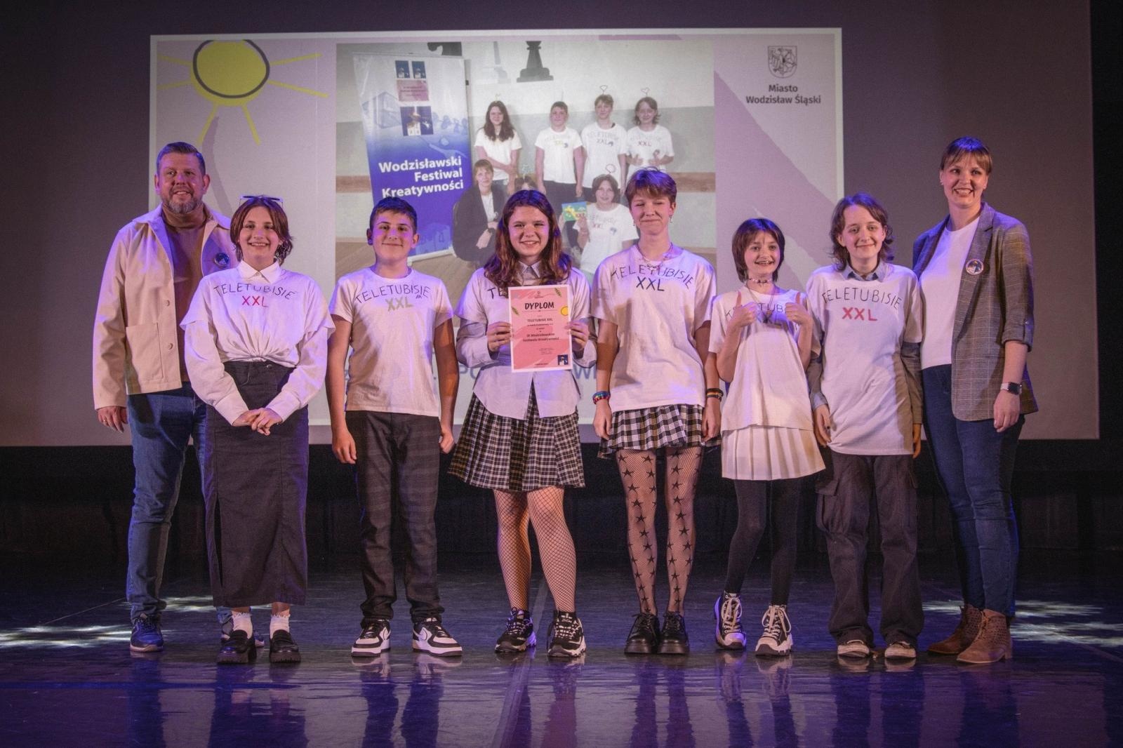 Zdjęcie w galerii na portalu naszwodzislaw.com: Kreatywność nie zna granic. Za nami IX Wodzisławski Festiwal Kreatywności [FOTO] wiadomości z regionu