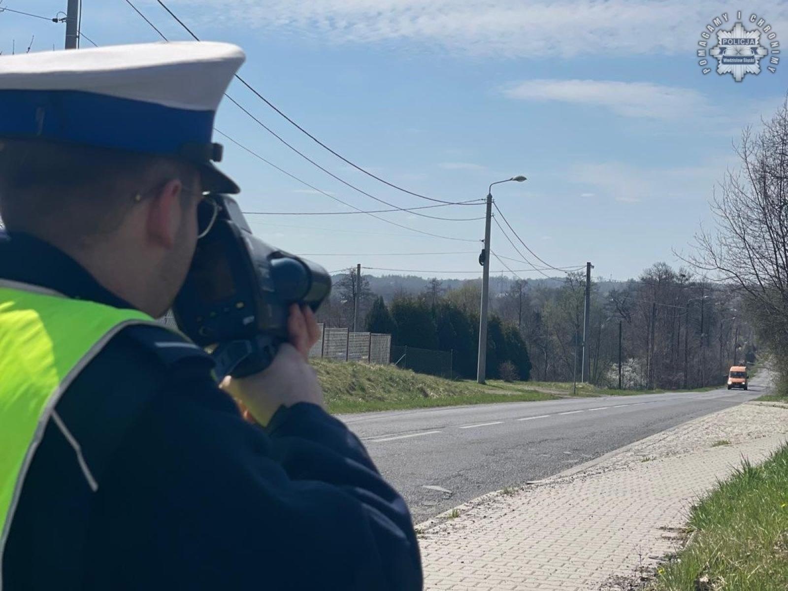 Zdjęcie w galerii na portalu naszwodzislaw.com: Działania Prędkość. 107 kierowców ze zbyt ciężką nogą wiadomości z regionu