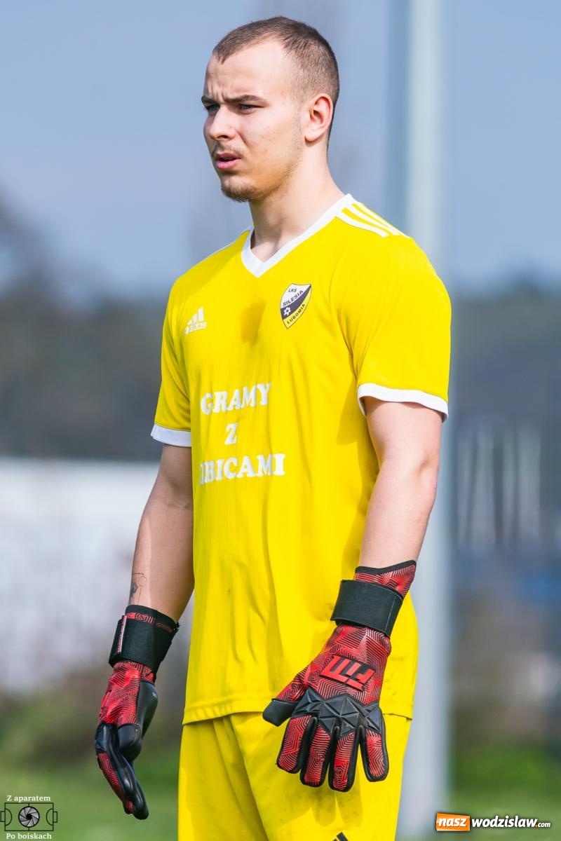 Zdjęcie w galerii na portalu naszwodzislaw.com: Silesia Lubomia nie zwalnia tempa! Emocjonujące derby z Unią Racibórz zakończone kolejnym zwycięstwem [FOTO] wiadomości z regionu