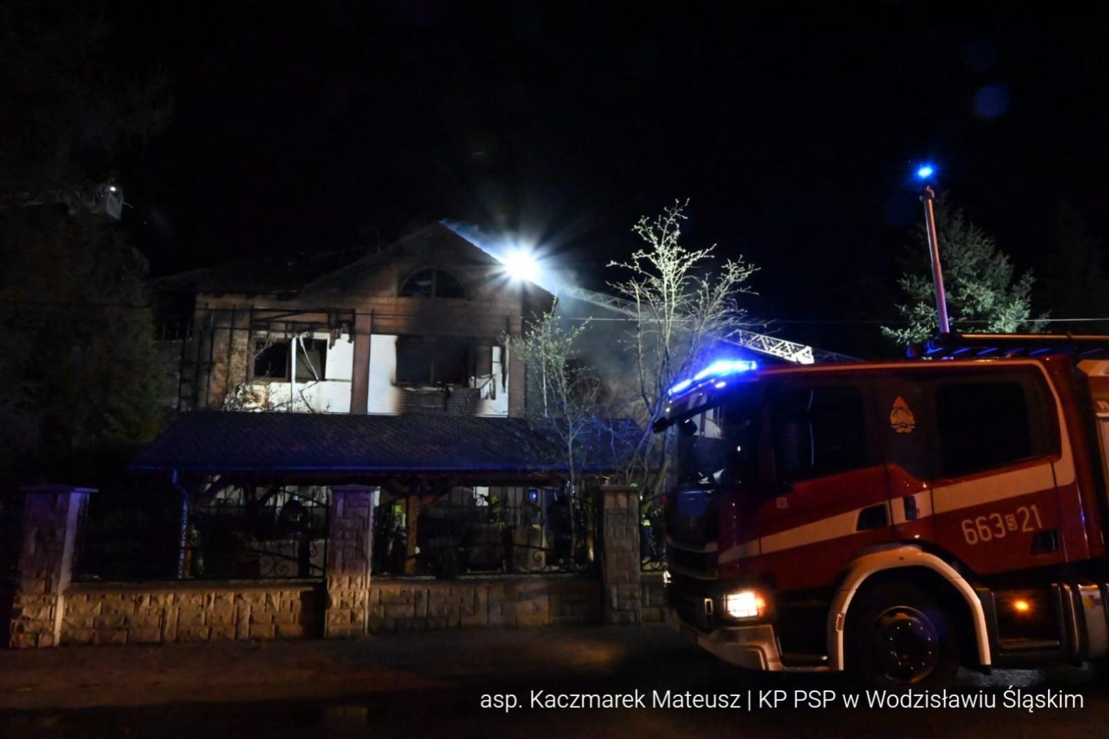 Zdjęcie w galerii na portalu naszwodzislaw.com: Tragedia w Krzyżkowicach. Pięć osób zginęło w płomieniach! [FOTO] wiadomości z regionu