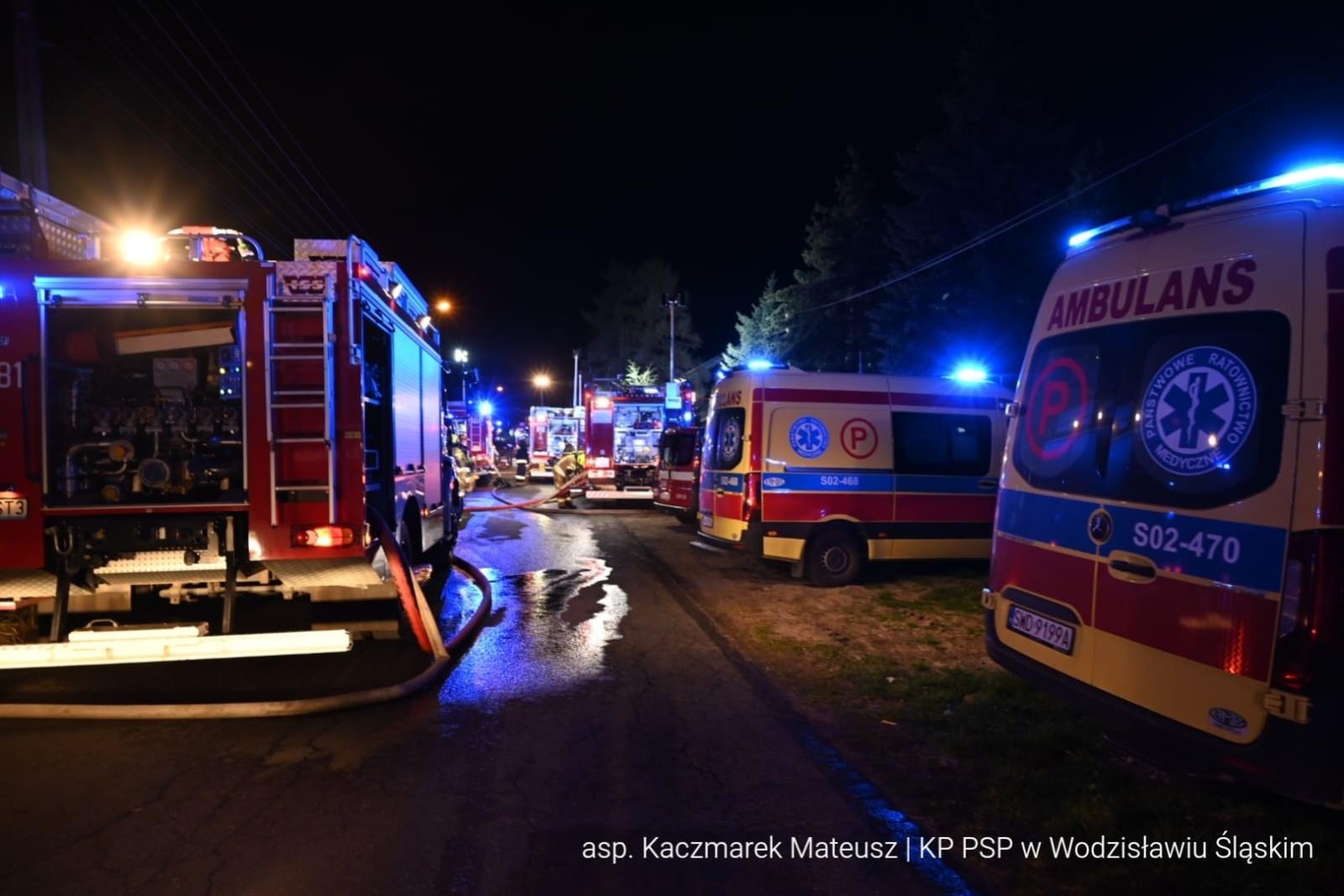 Zdjęcie w galerii na portalu naszwodzislaw.com: Tragedia w Krzyżkowicach. Pięć osób zginęło w płomieniach! [FOTO] wiadomości z regionu