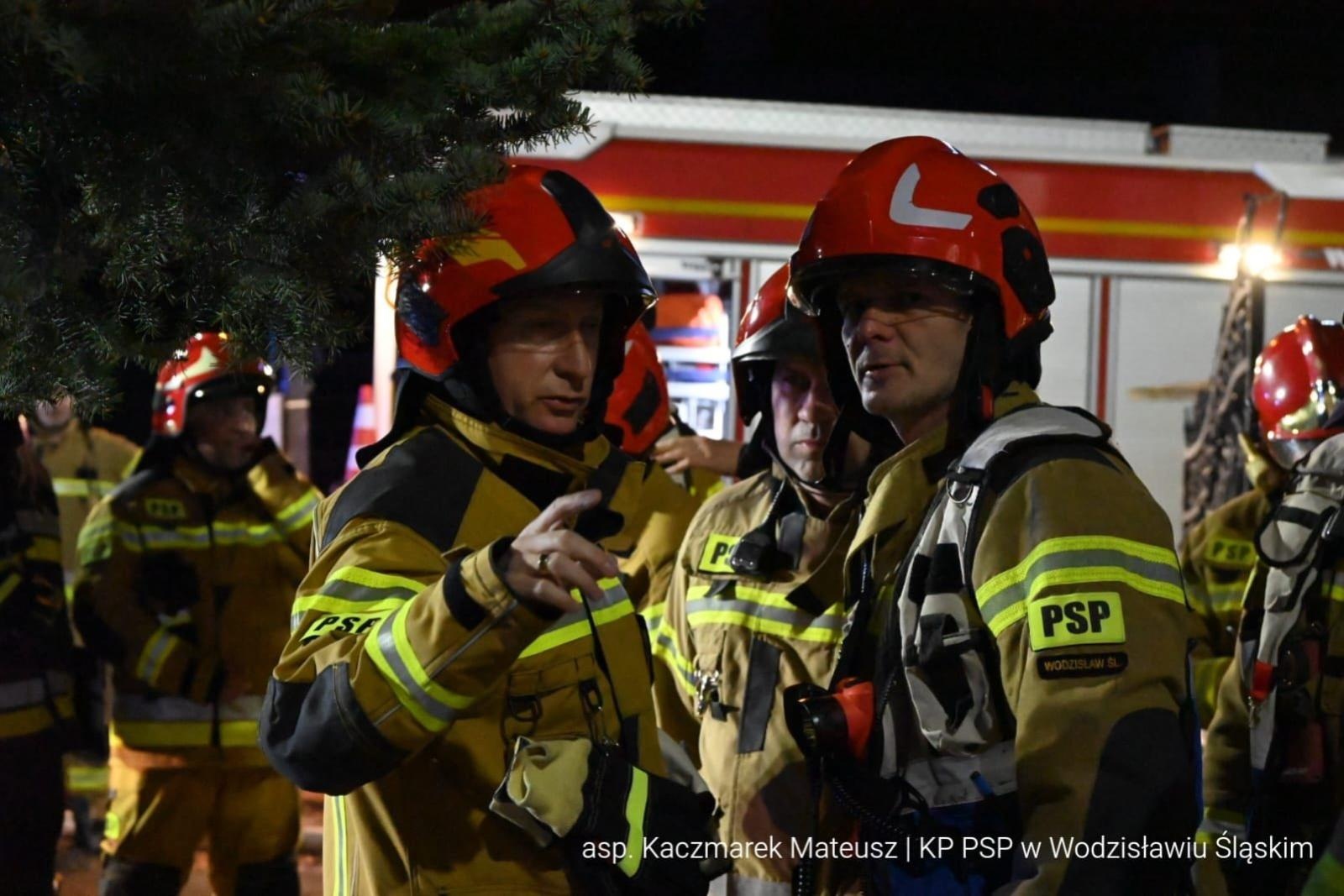 Zdjęcie w galerii na portalu naszwodzislaw.com: Tragedia w Krzyżkowicach. Pięć osób zginęło w płomieniach! [FOTO] wiadomości z regionu