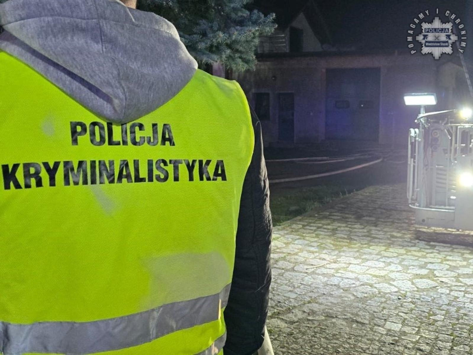 Zdjęcie w galerii na portalu naszwodzislaw.com: Policja wyjaśnia okoliczności tragicznego pożaru w Krzyżkowicach wiadomości z regionu