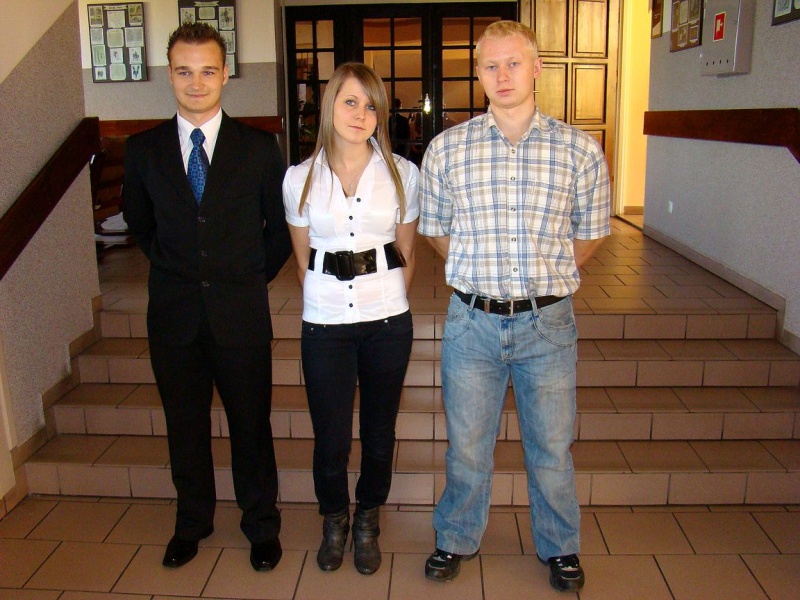 Zdjęcie w galerii na portalu naszwodzislaw.com: Mistrz zjada 5 worków ryżu i kilo kurczaka wiadomości z regionu