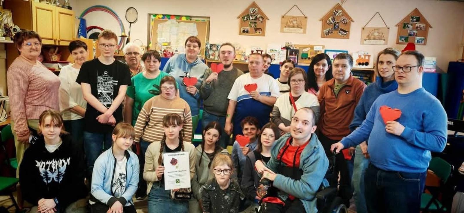 Zdjęcie w galerii na portalu naszwodzislaw.com: Wielkanoc w Sekcji Osób Niepełnosprawnych Radość Życia w Pszowie wiadomości z regionu