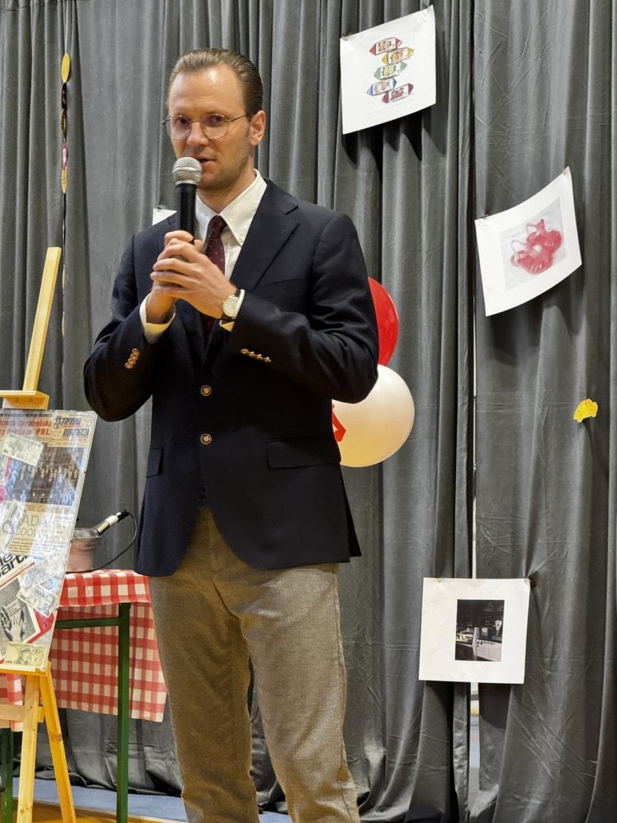 Zdjęcie w galerii na portalu naszwodzislaw.com: Podróż w przeszłość... Maluchem. Niezwykłe wystawy w Skrbeńsku wiadomości z regionu