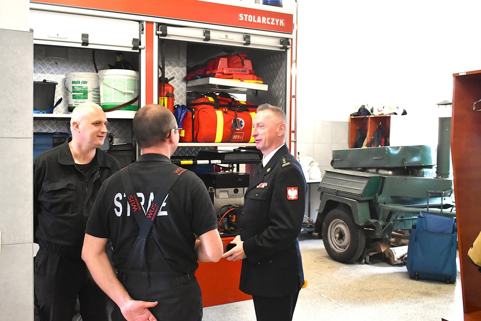 Zdjęcie w galerii na portalu naszwodzislaw.com: Uczennice z Gołkowic, Łazisk i Skrbeńska laureatkami Turnieju Wiedzy Pożarniczej wiadomości z regionu