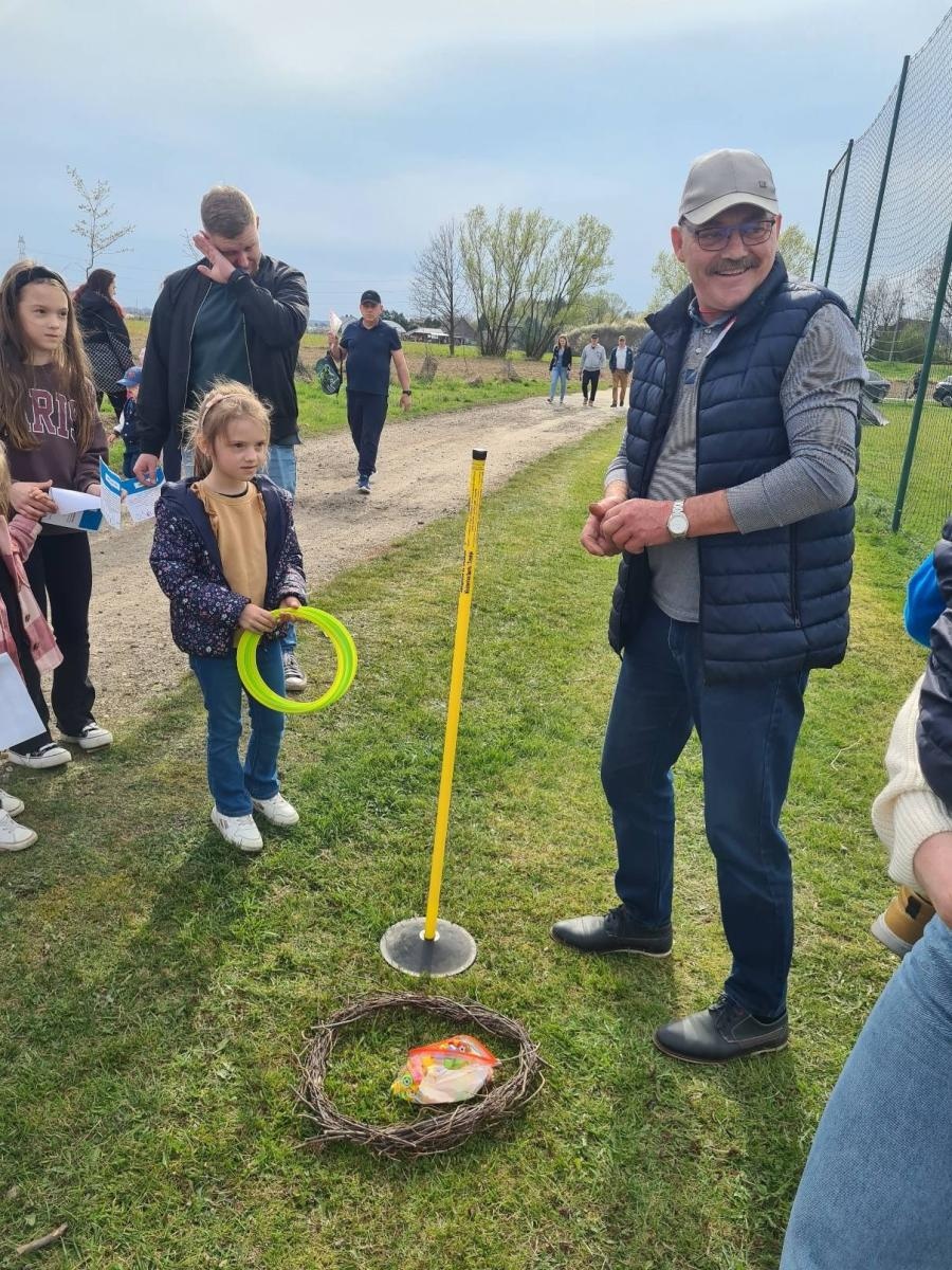 Zdjęcie w galerii na portalu naszwodzislaw.com: W Bełsznicy szukali wielkanocnego zająca [FOTO] wiadomości z regionu