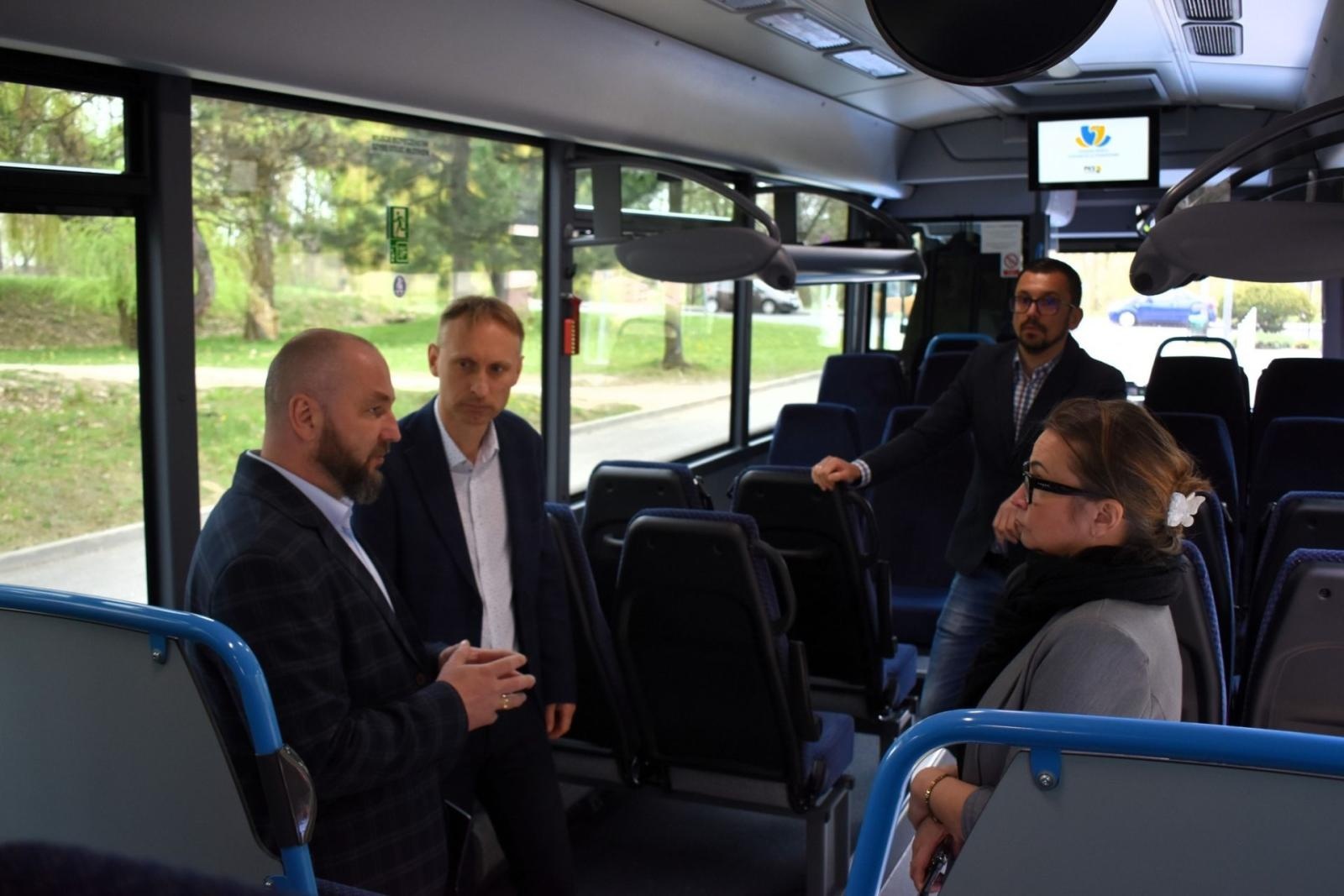 Zdjęcie w galerii na portalu naszwodzislaw.com: Wodzisławska Komunikacja Powiatowa ma nowy autobus wiadomości z regionu