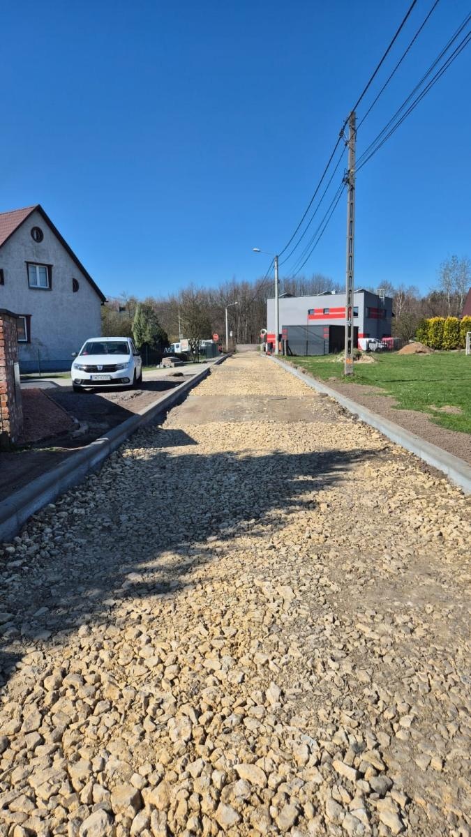 Zdjęcie w galerii na portalu naszwodzislaw.com: Trwa gruntowna przebudowa ul. Mszańskiej w Skrzyszowie wiadomości z regionu