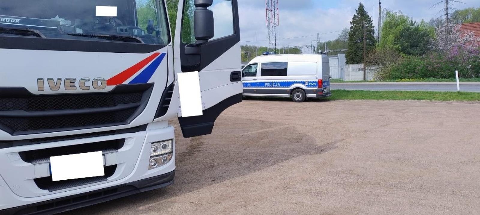 Zdjęcie w galerii na portalu naszwodzislaw.com: Miał tachograf, ale bez legalizacji. Wspólna akcja policji z Wodzisławia Śląskiego i Rybnika wiadomości z regionu