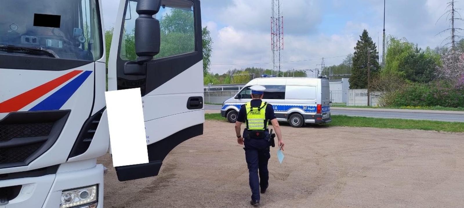 Zdjęcie w galerii na portalu naszwodzislaw.com: Miał tachograf, ale bez legalizacji. Wspólna akcja policji z Wodzisławia Śląskiego i Rybnika wiadomości z regionu