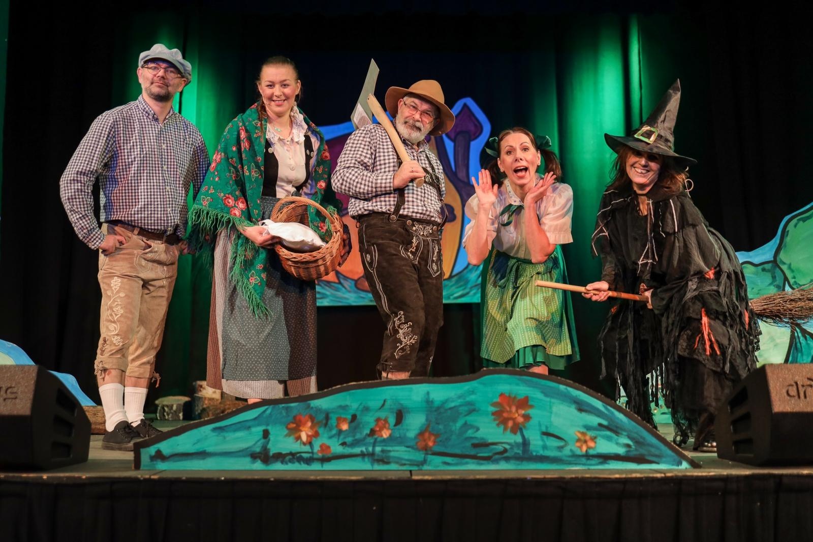 Zdjęcie w galerii na portalu naszwodzislaw.com: Dzień Dziecka z Jasiem i Małgosią w WCK wiadomości z regionu