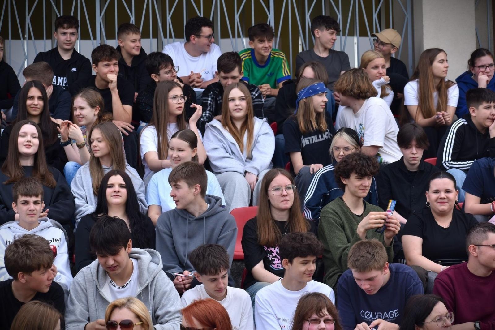 Zdjęcie w galerii na portalu naszwodzislaw.com: Powiatowe Targi Edukacyjne. Szkoły zaprezentowały swoją ofertę [FOTO i WIDEO] wiadomości z regionu