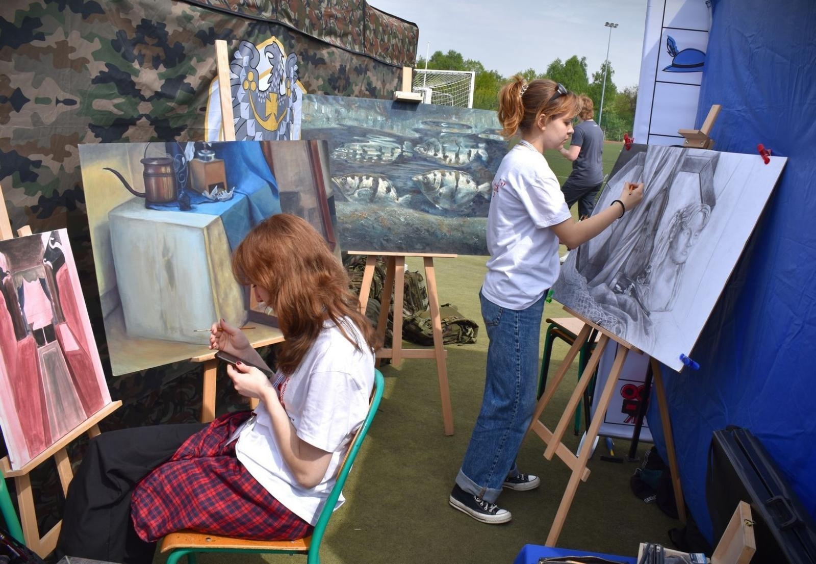 Zdjęcie w galerii na portalu naszwodzislaw.com: Powiatowe Targi Edukacyjne. Szkoły zaprezentowały swoją ofertę [FOTO i WIDEO] wiadomości z regionu