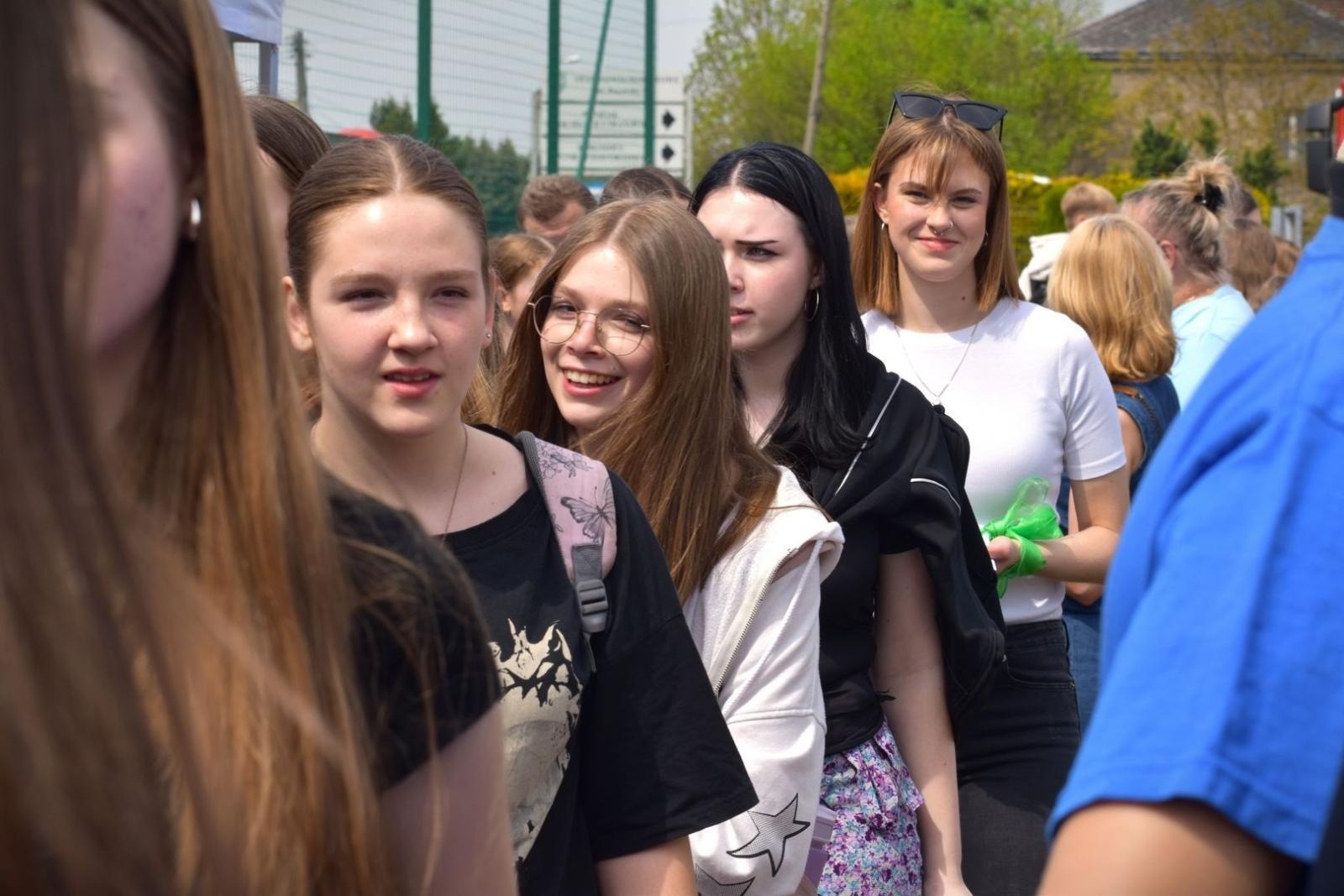 Zdjęcie w galerii na portalu naszwodzislaw.com: Powiatowe Targi Edukacyjne. Szkoły zaprezentowały swoją ofertę [FOTO i WIDEO] wiadomości z regionu