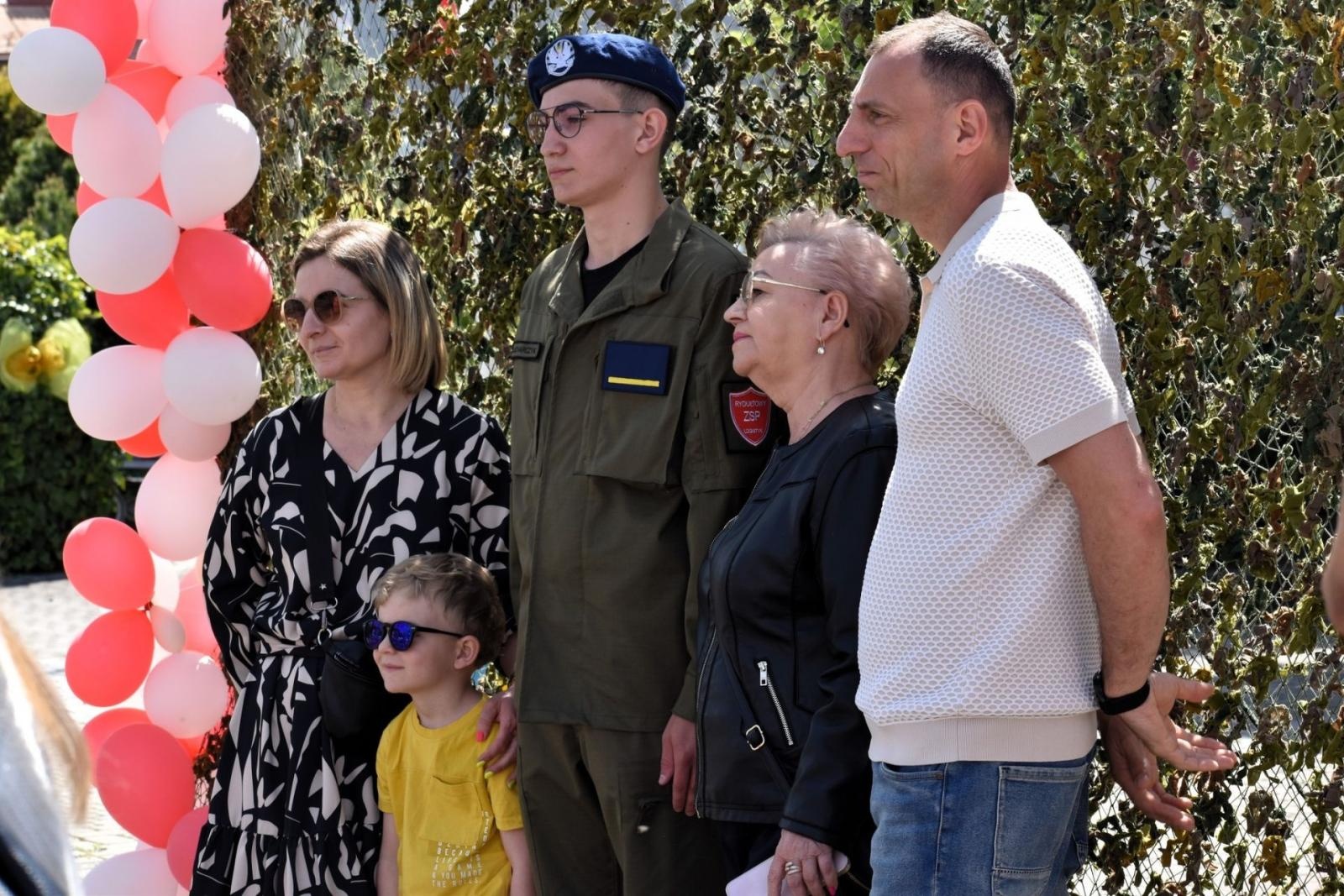 Zdjęcie w galerii na portalu naszwodzislaw.com: Kadeci z Rydułtów złożyli ślubowanie wiadomości z regionu