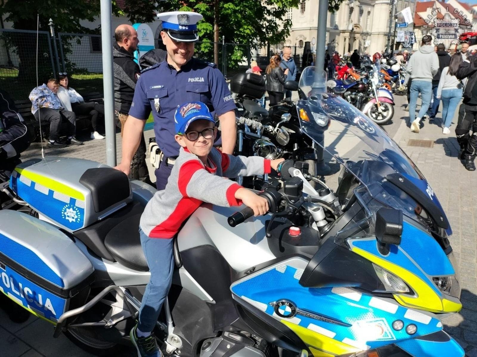 Zdjęcie w galerii na portalu naszwodzislaw.com: Motoserce w Pszczynie z udziałem policyjnych motocyklistów z wodzisławskiej policji wiadomości z regionu