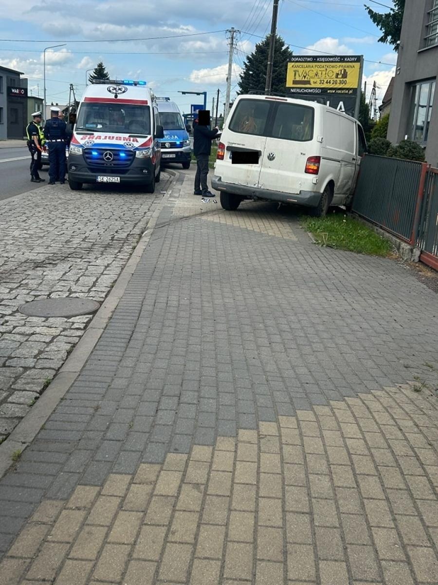 Zdjęcie w galerii na portalu naszwodzislaw.com: Niebezpieczny rajd 46-latka z Pszowa. Zatrzymany po serii kolizji i ucieczce pieszo wiadomości z regionu