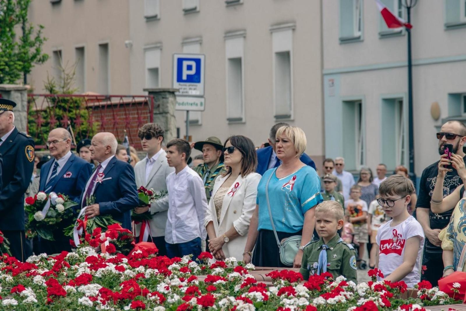 Zdjęcie w galerii na portalu naszwodzislaw.com: Święto pełne dumy, wzruszeń i pamięci. Obchody 3 Maja w Wodzisławiu Śląskim [FOTO i WIDEO] wiadomości z regionu