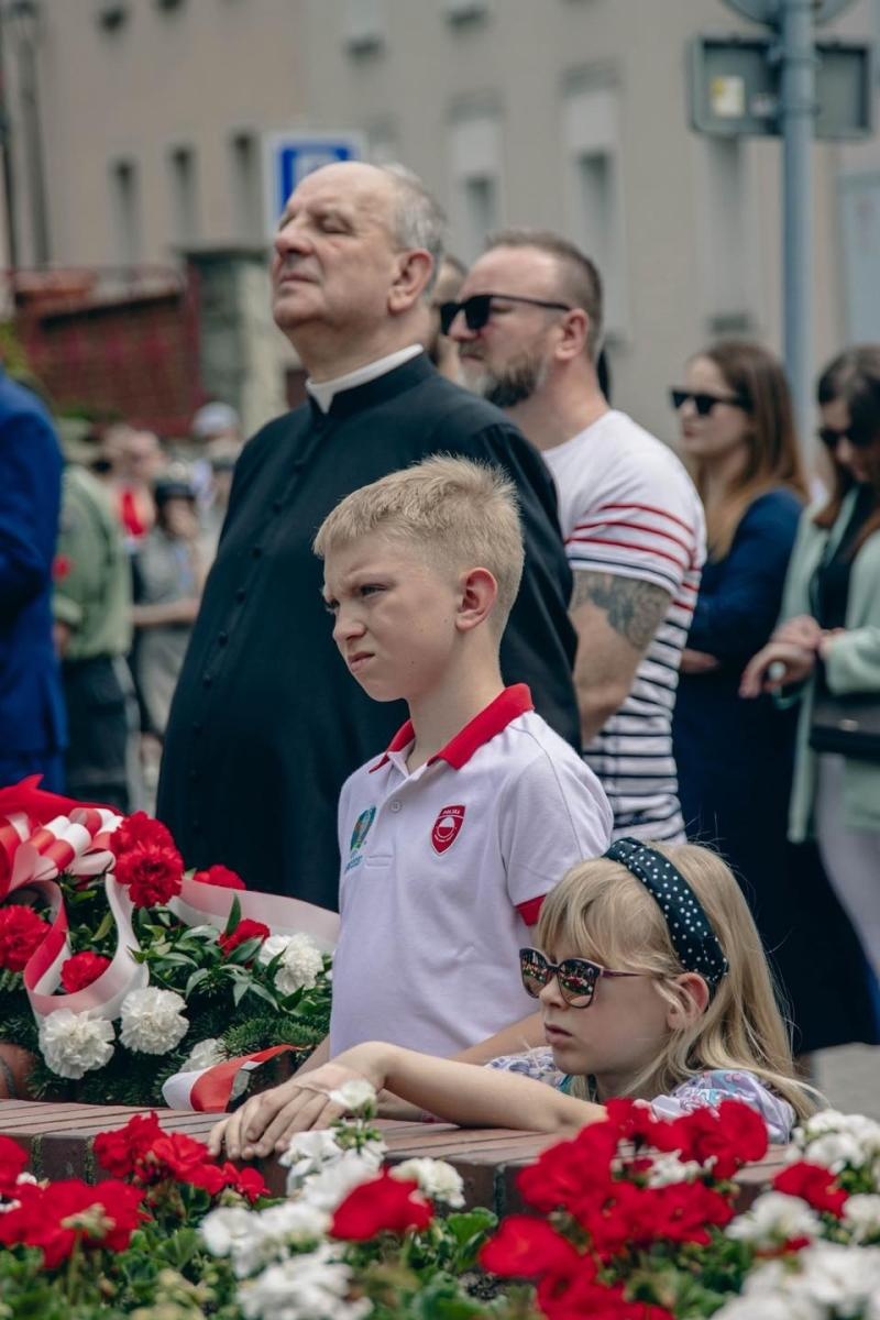Zdjęcie w galerii na portalu naszwodzislaw.com: Święto pełne dumy, wzruszeń i pamięci. Obchody 3 Maja w Wodzisławiu Śląskim [FOTO i WIDEO] wiadomości z regionu