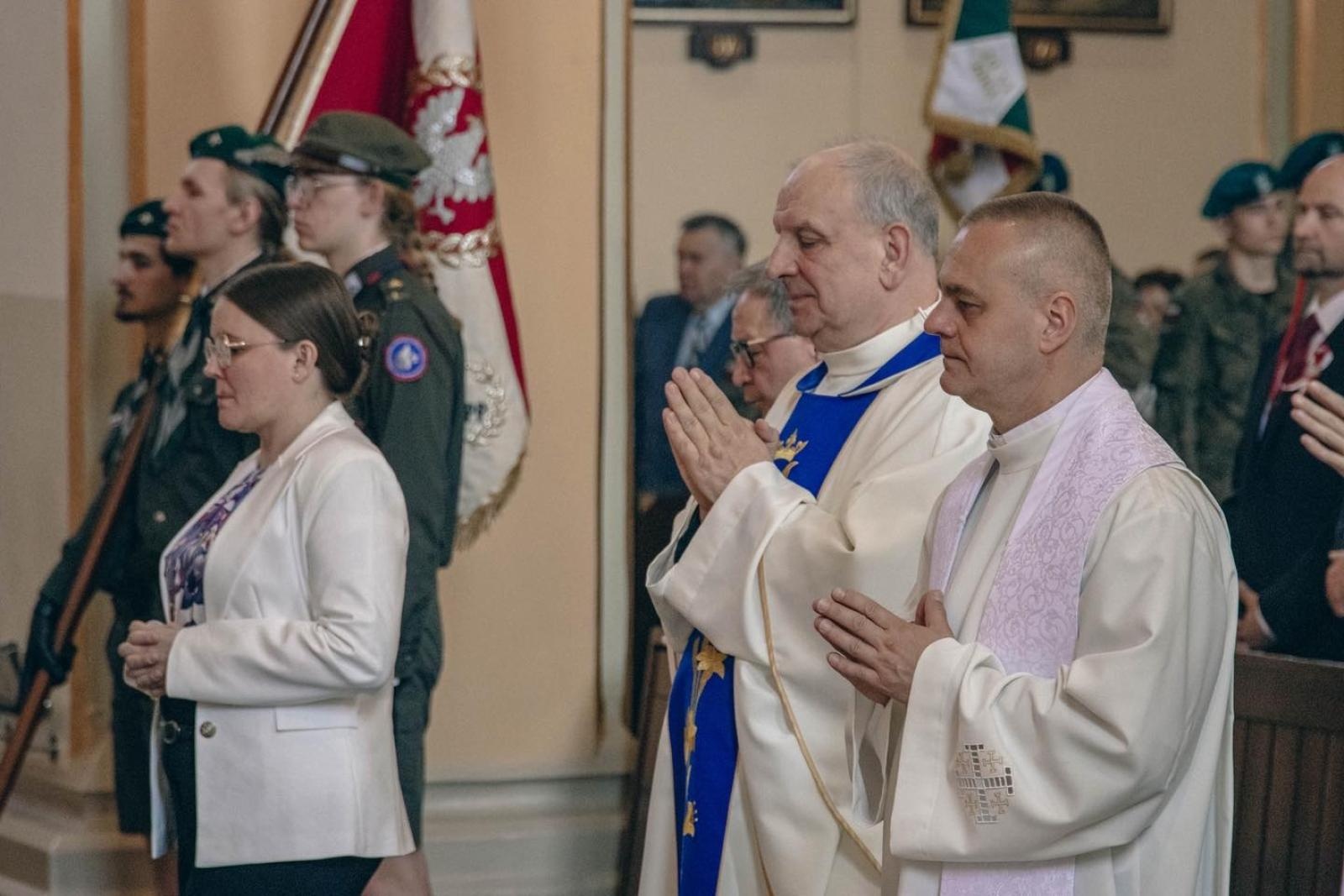 Zdjęcie w galerii na portalu naszwodzislaw.com: Święto pełne dumy, wzruszeń i pamięci. Obchody 3 Maja w Wodzisławiu Śląskim [FOTO i WIDEO] wiadomości z regionu