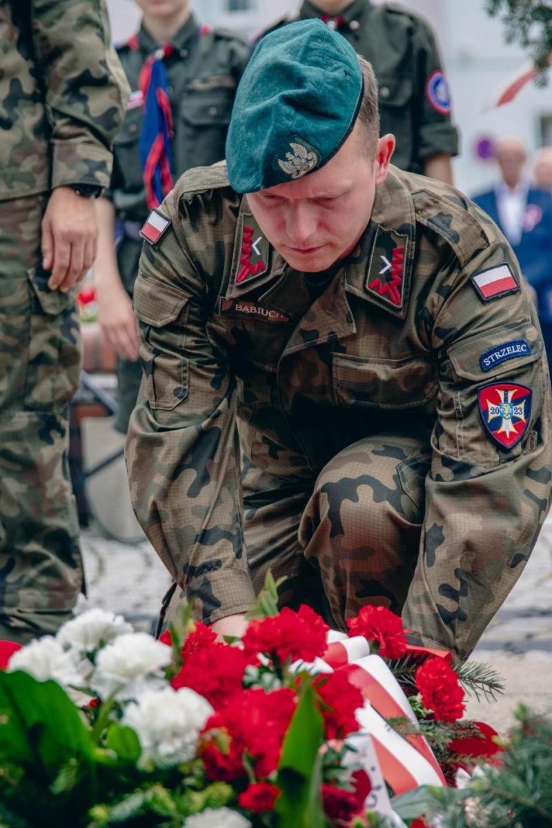 Zdjęcie w galerii na portalu naszwodzislaw.com: Święto pełne dumy, wzruszeń i pamięci. Obchody 3 Maja w Wodzisławiu Śląskim [FOTO i WIDEO] wiadomości z regionu