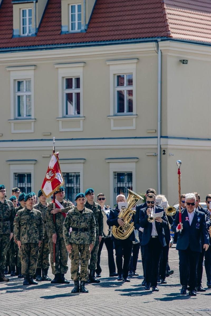 Zdjęcie w galerii na portalu naszwodzislaw.com: Święto pełne dumy, wzruszeń i pamięci. Obchody 3 Maja w Wodzisławiu Śląskim [FOTO i WIDEO] wiadomości z regionu