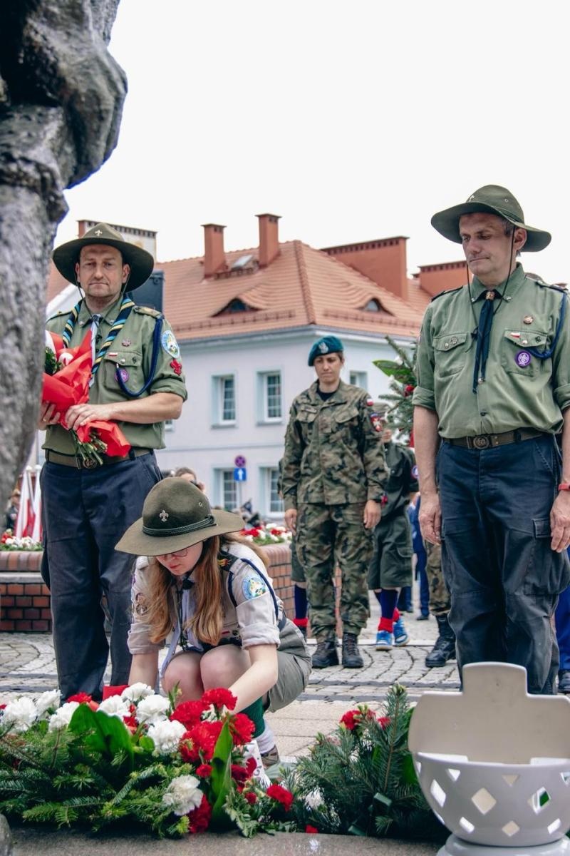 Zdjęcie w galerii na portalu naszwodzislaw.com: Święto pełne dumy, wzruszeń i pamięci. Obchody 3 Maja w Wodzisławiu Śląskim [FOTO i WIDEO] wiadomości z regionu