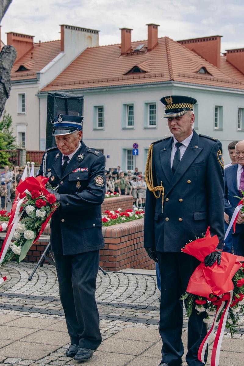 Zdjęcie w galerii na portalu naszwodzislaw.com: Święto pełne dumy, wzruszeń i pamięci. Obchody 3 Maja w Wodzisławiu Śląskim [FOTO i WIDEO] wiadomości z regionu