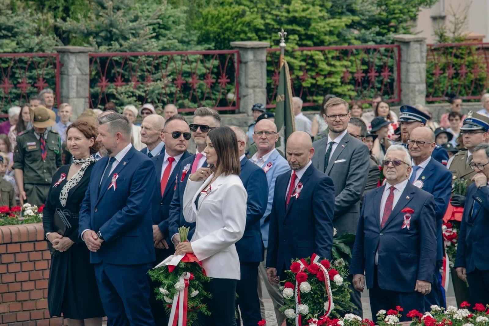 Zdjęcie w galerii na portalu naszwodzislaw.com: Święto pełne dumy, wzruszeń i pamięci. Obchody 3 Maja w Wodzisławiu Śląskim [FOTO i WIDEO] wiadomości z regionu