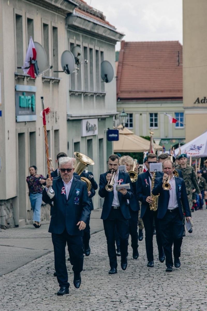 Zdjęcie w galerii na portalu naszwodzislaw.com: Święto pełne dumy, wzruszeń i pamięci. Obchody 3 Maja w Wodzisławiu Śląskim [FOTO i WIDEO] wiadomości z regionu