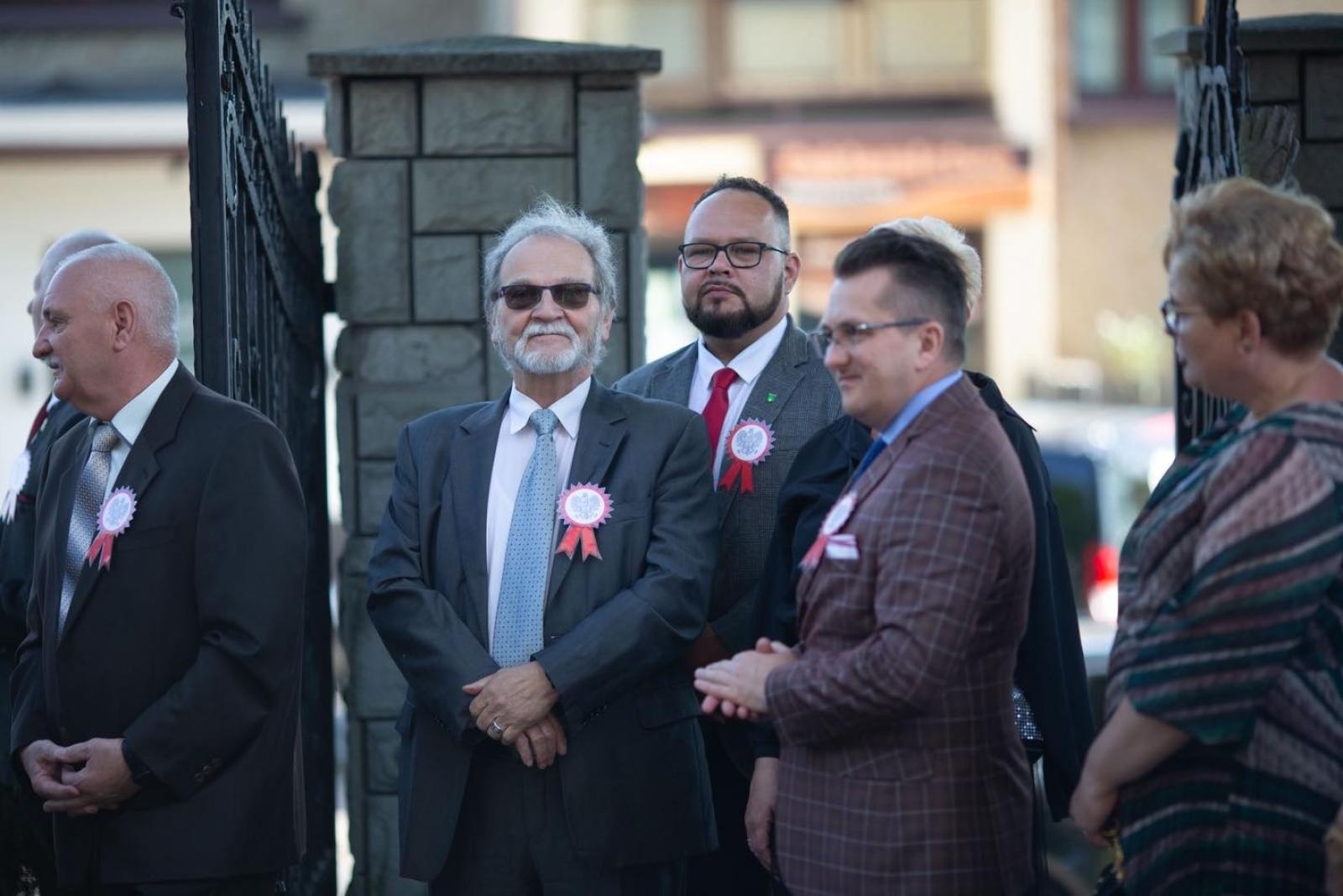 Zdjęcie w galerii na portalu naszwodzislaw.com: Msza, przemarsz, bieg ekologiczny. 3 Maja w Radlinie [FOTO] wiadomości z regionu