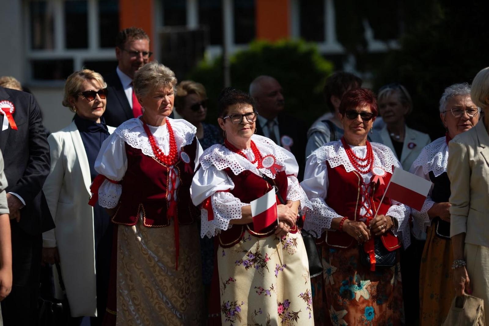 Zdjęcie w galerii na portalu naszwodzislaw.com: Msza, przemarsz, bieg ekologiczny. 3 Maja w Radlinie [FOTO] wiadomości z regionu