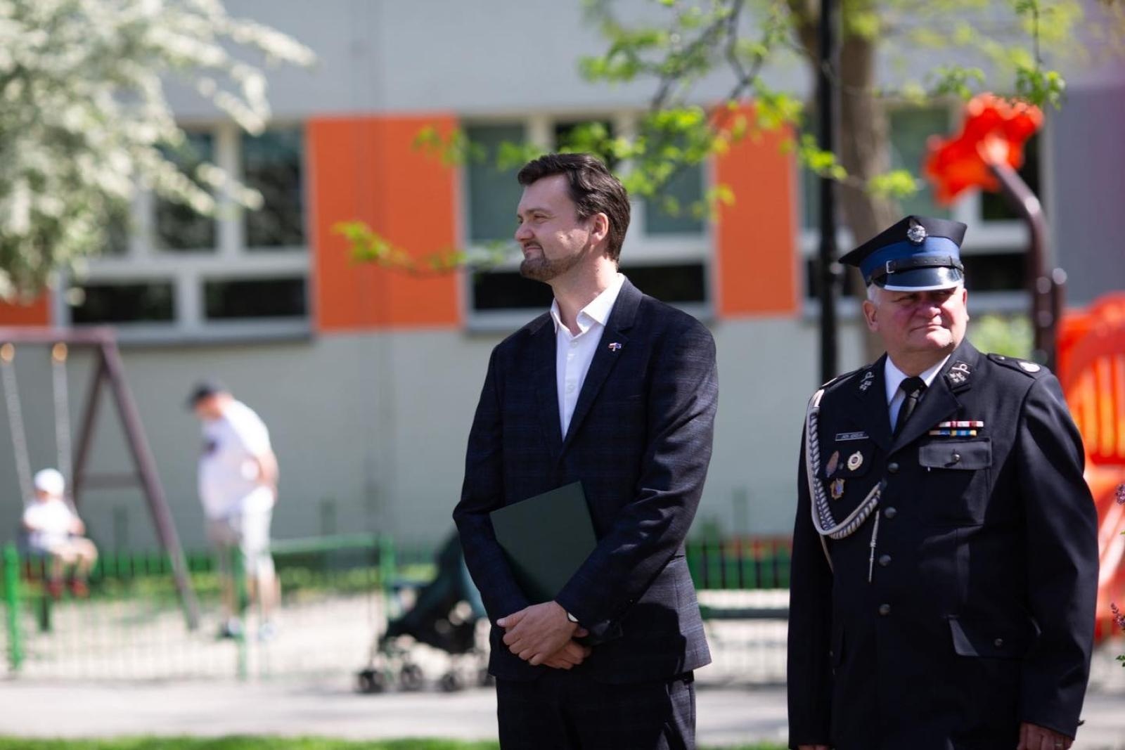 Zdjęcie w galerii na portalu naszwodzislaw.com: Msza, przemarsz, bieg ekologiczny. 3 Maja w Radlinie [FOTO] wiadomości z regionu