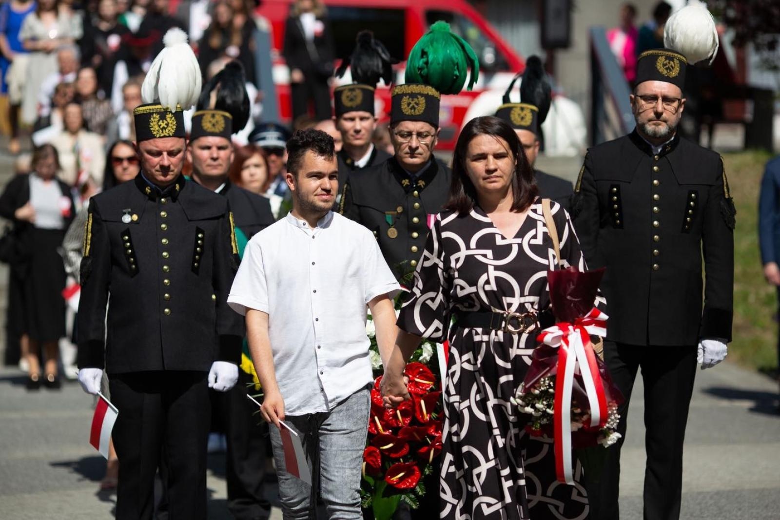 Zdjęcie w galerii na portalu naszwodzislaw.com: Msza, przemarsz, bieg ekologiczny. 3 Maja w Radlinie [FOTO] wiadomości z regionu
