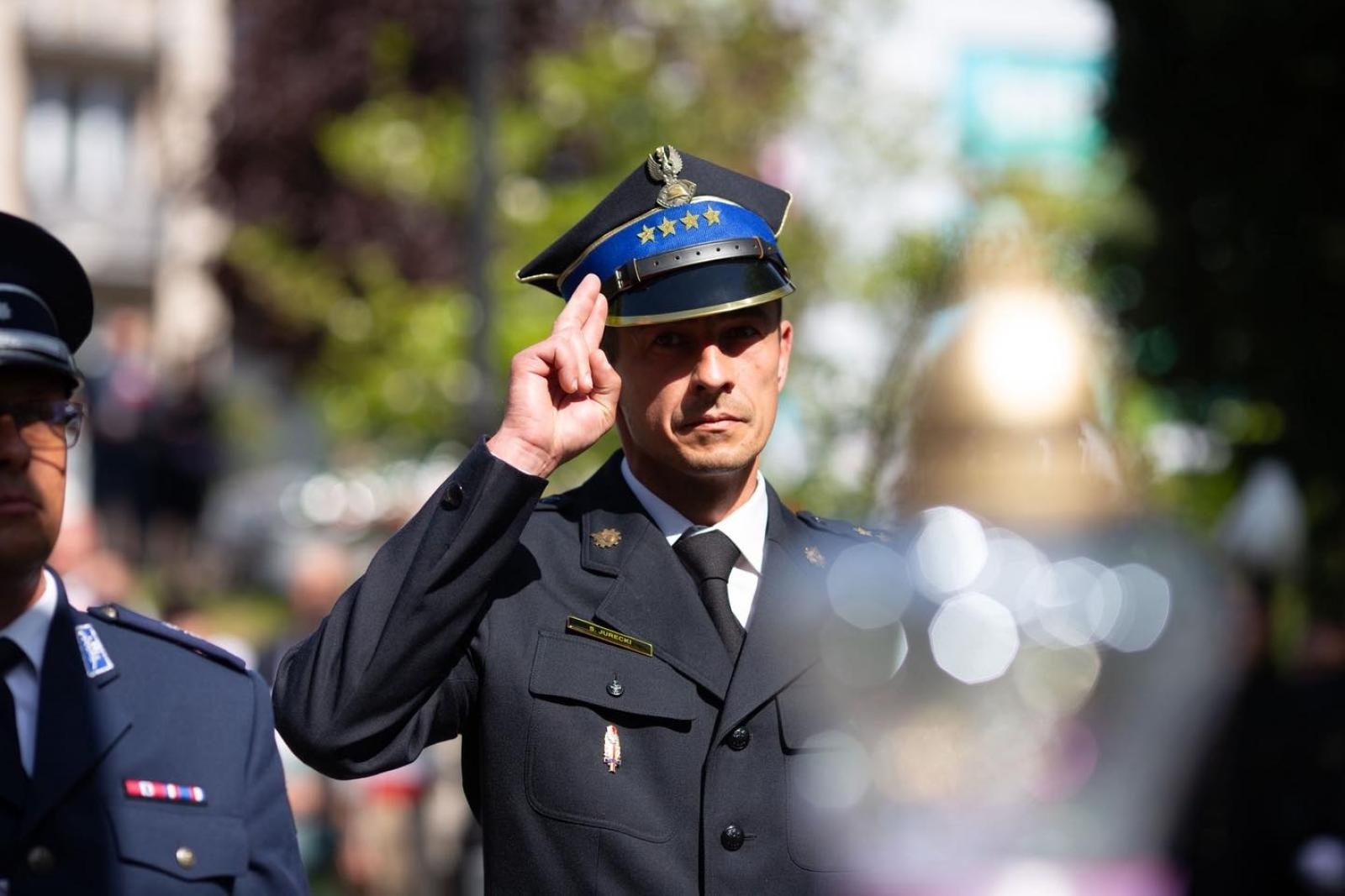 Zdjęcie w galerii na portalu naszwodzislaw.com: Msza, przemarsz, bieg ekologiczny. 3 Maja w Radlinie [FOTO] wiadomości z regionu