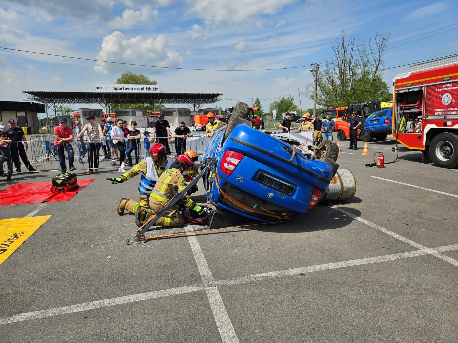 Zdjęcie w galerii na portalu naszwodzislaw.com: Zawody ratownictwa drogowego w Republice Czeskiej z udziałem strażaków z Wodzisławia Śląskiego wiadomości z regionu
