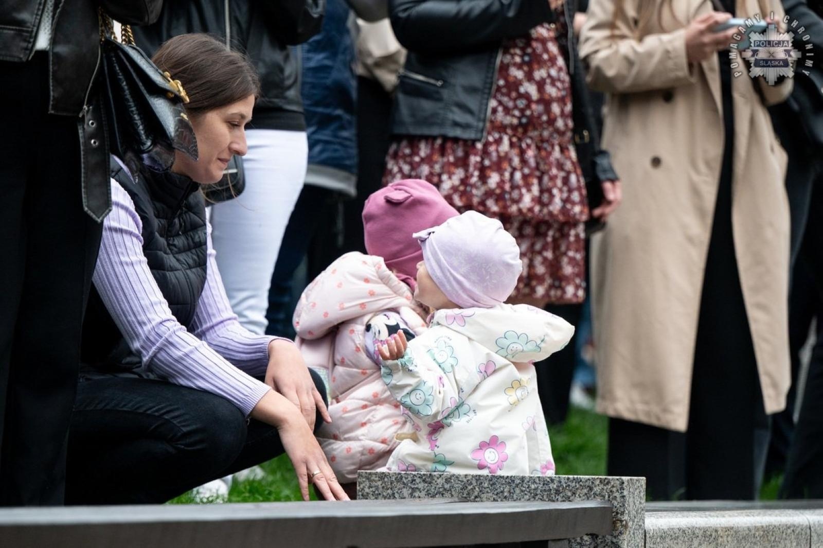 Zdjęcie w galerii na portalu naszwodzislaw.com: Nowi funkcjonariusze śląskiej policji złożyli ślubowanie [FOTO] wiadomości z regionu