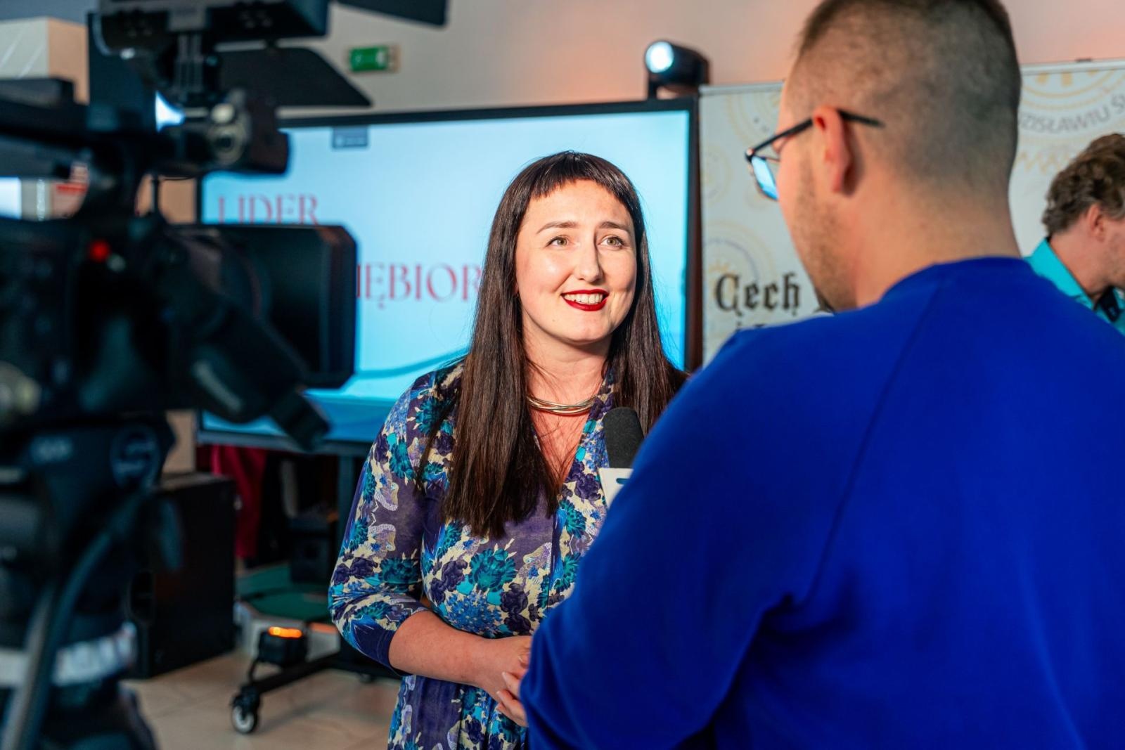 Zdjęcie w galerii na portalu naszwodzislaw.com: Kolejna grupa przedsiębiorców dołączyła do biznesowej elity powiatu wiadomości z regionu