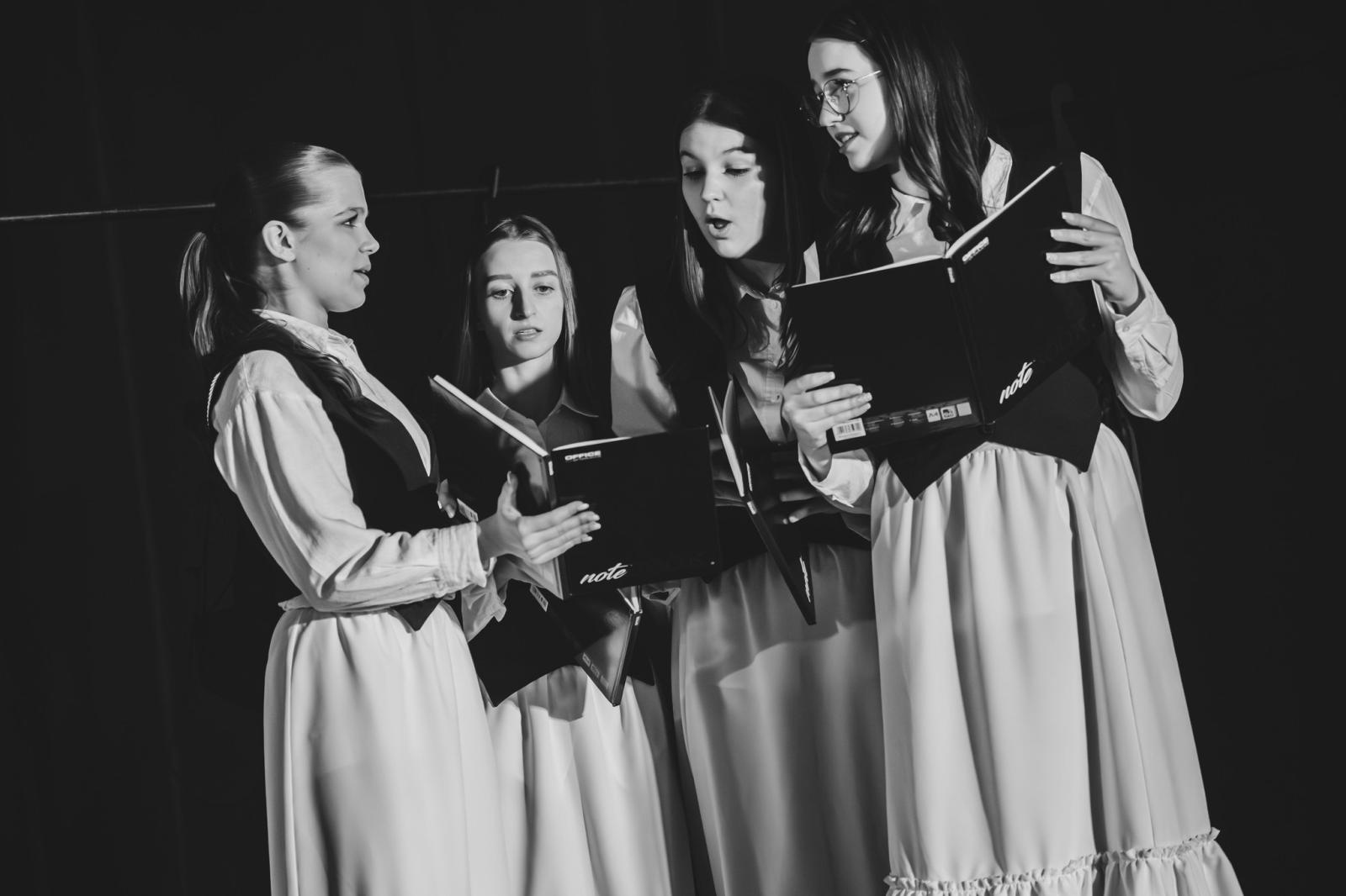 Zdjęcie w galerii na portalu naszwodzislaw.com: Amelia Kopiec osobowością teatralną na festiwalu w Bielsku-Białej wiadomości z regionu