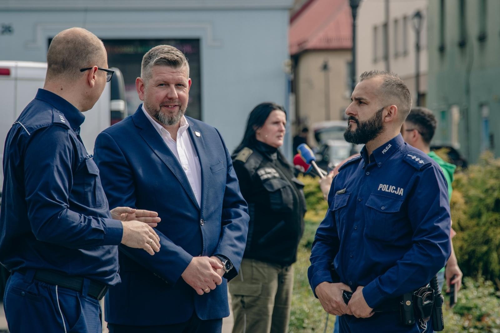 Zdjęcie w galerii na portalu naszwodzislaw.com: Na wodzisławskim rynku stanął Escape Truck wiadomości z regionu