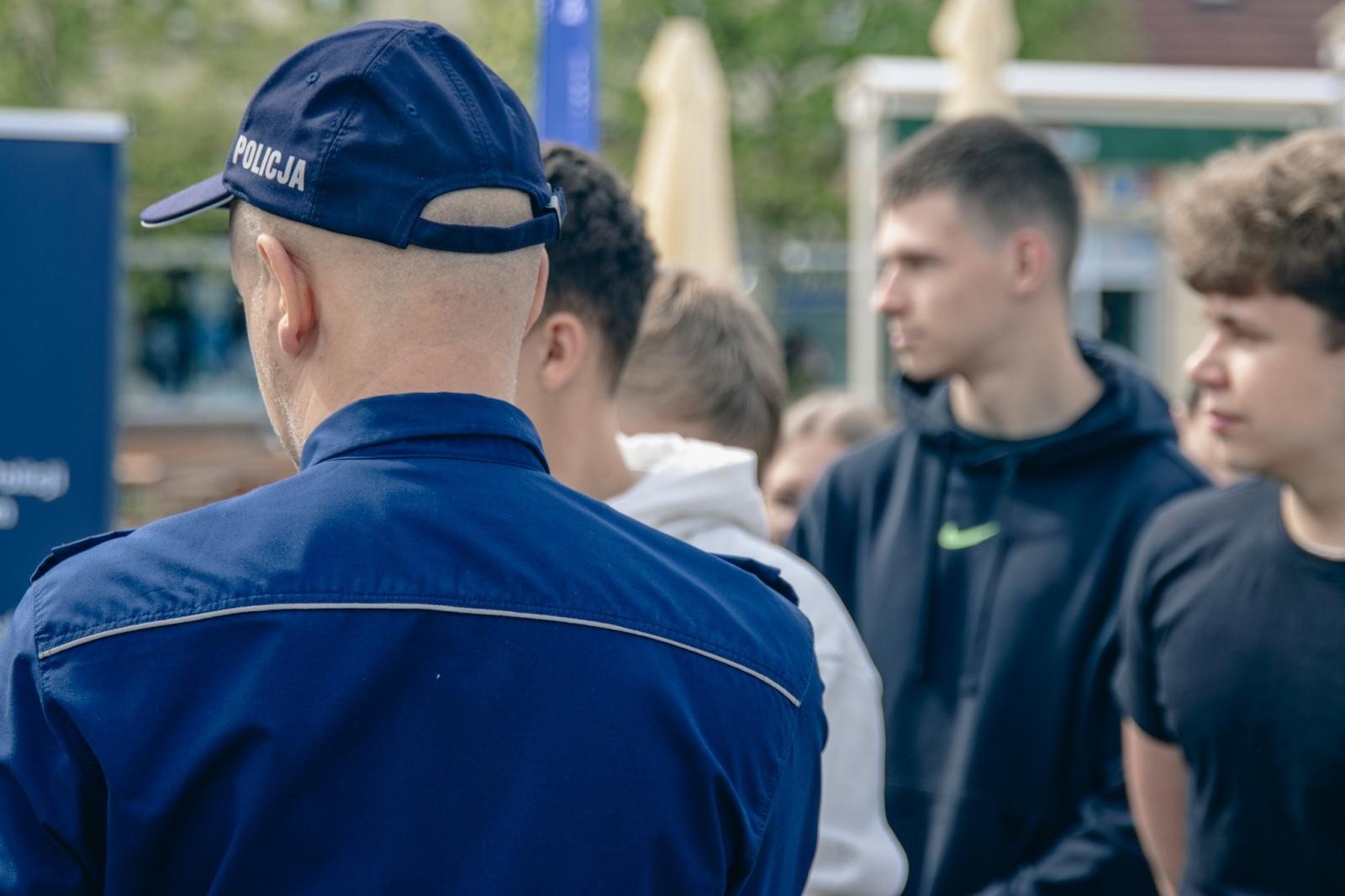 Zdjęcie w galerii na portalu naszwodzislaw.com: Na wodzisławskim rynku stanął Escape Truck wiadomości z regionu