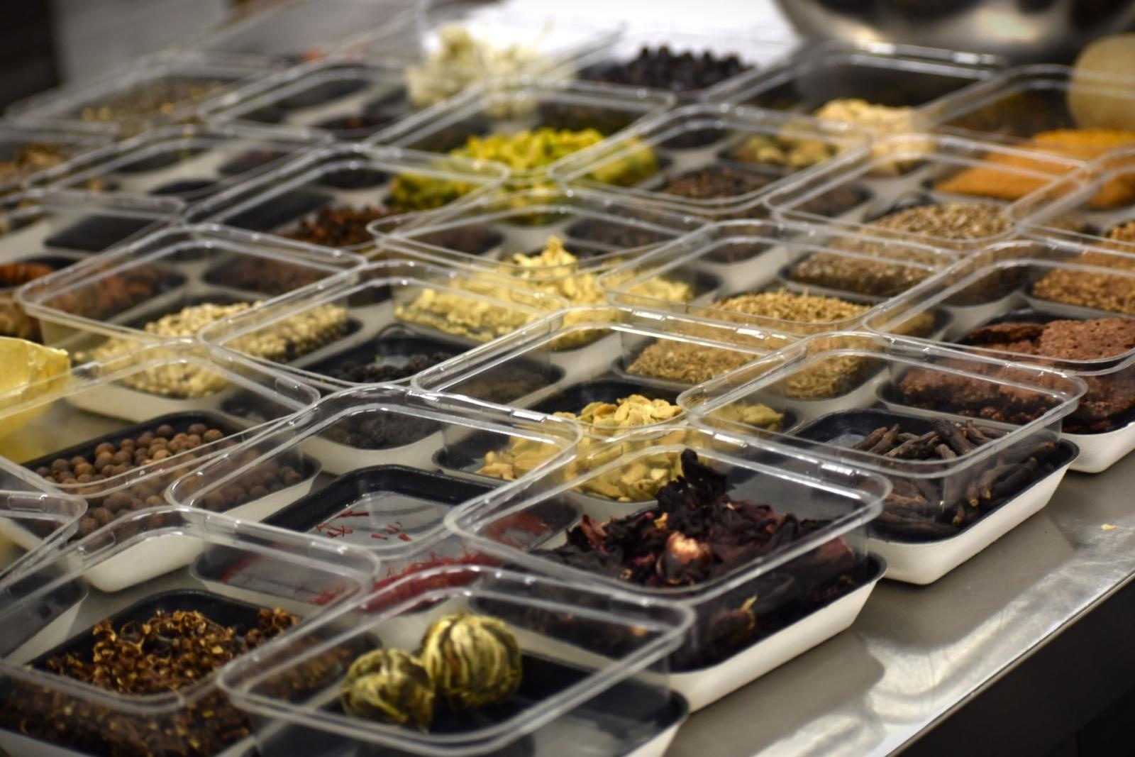 Zdjęcie w galerii na portalu naszwodzislaw.com: Kurt Scheller uczył uczniów Ekonomika gotowania  [FOTO] wiadomości z regionu