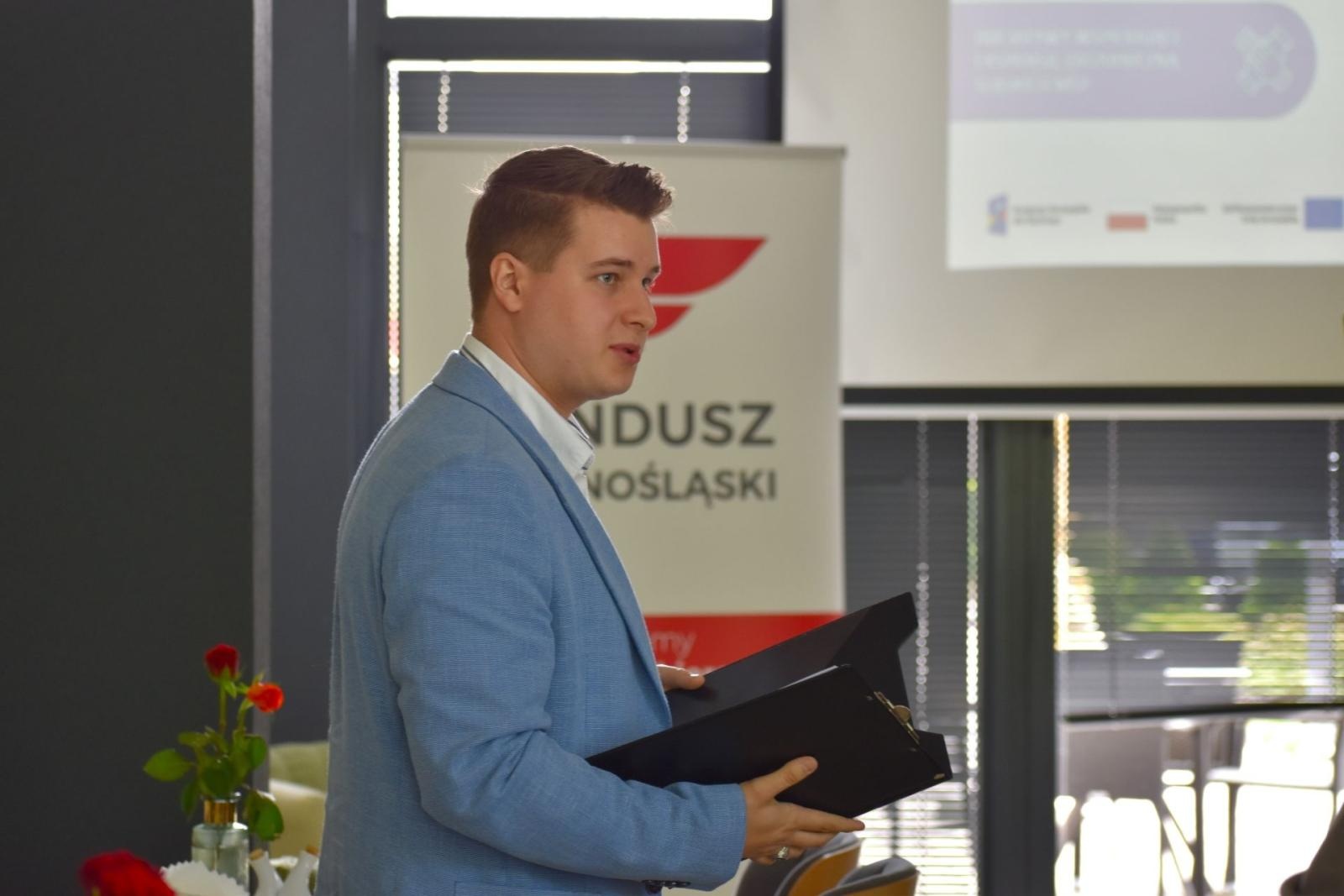 Zdjęcie w galerii na portalu naszwodzislaw.com: Przedsiębiorcy dowiedzieli się, jak skutecznie rozpocząć działalność eksportową wiadomości z regionu