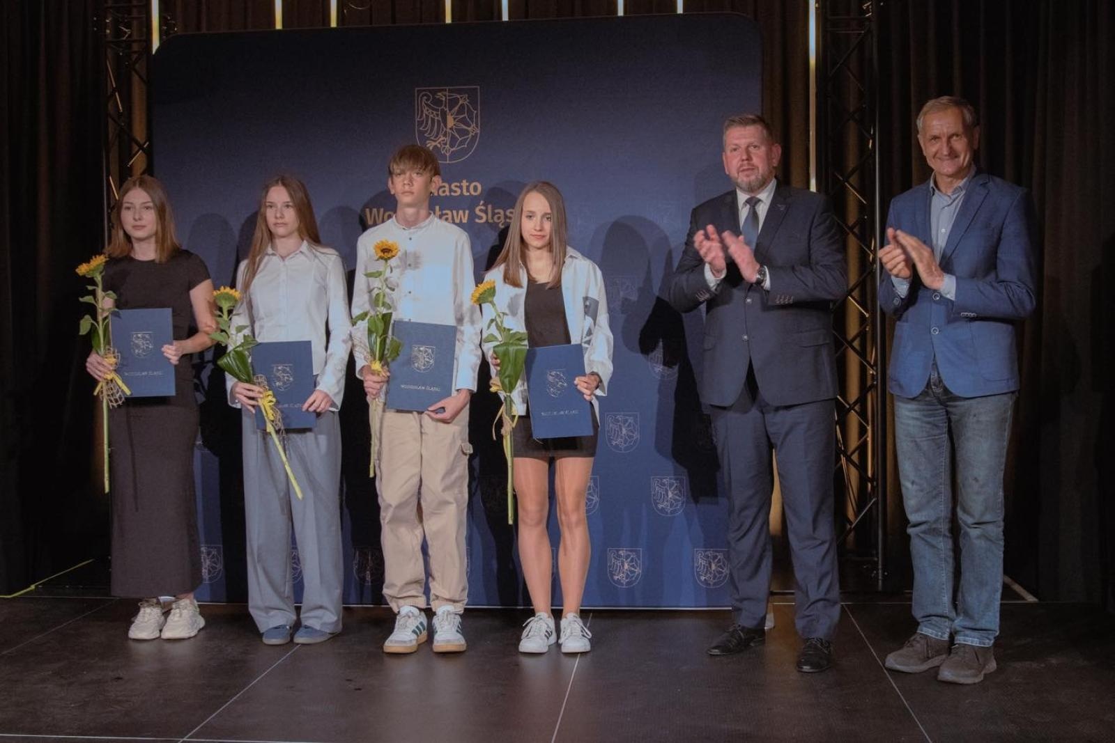 Zdjęcie w galerii na portalu naszwodzislaw.com: Nagrody i wyróżnienia za osiągnięcia sportowe przyznane [FOTO] wiadomości z regionu