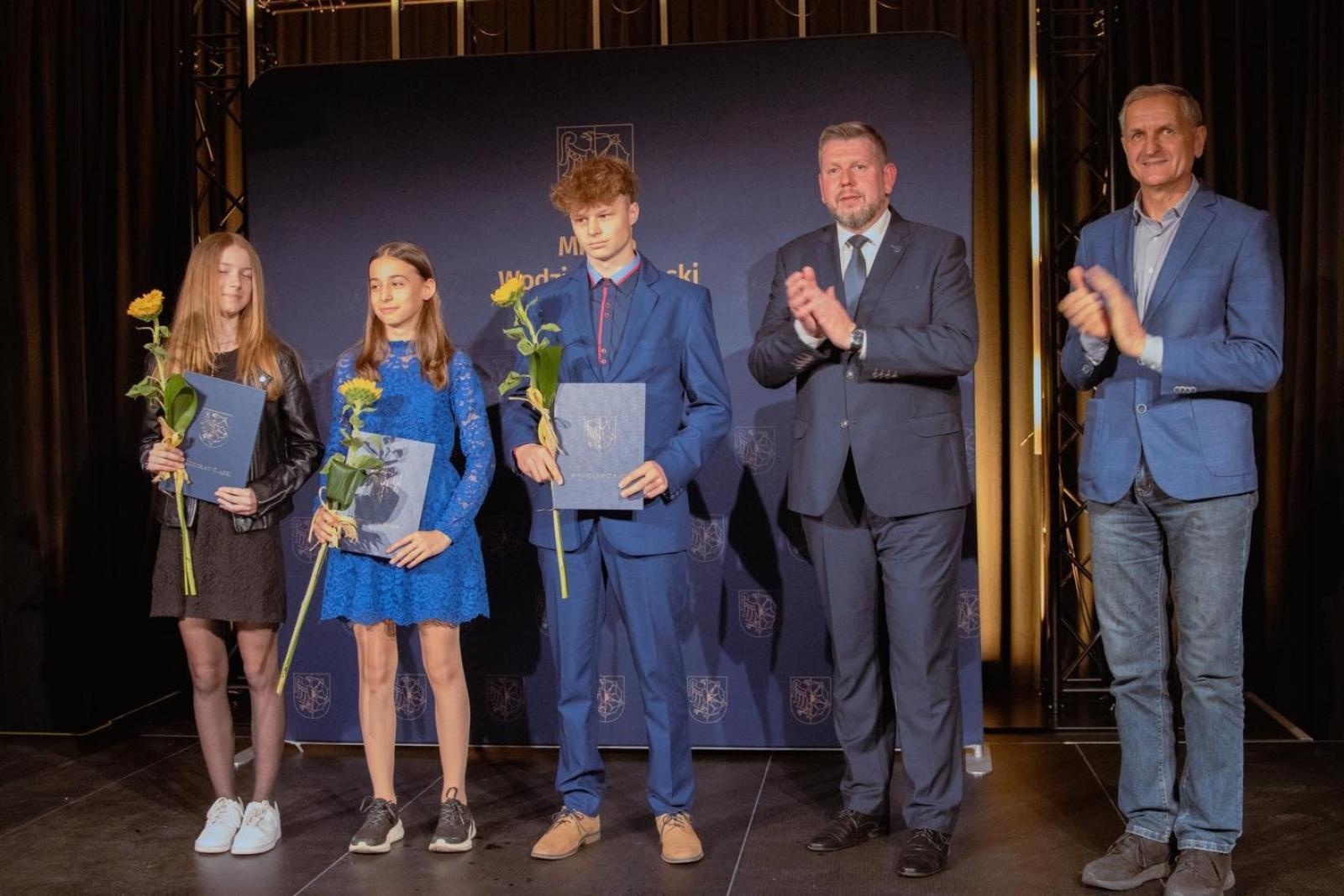 Zdjęcie w galerii na portalu naszwodzislaw.com: Nagrody i wyróżnienia za osiągnięcia sportowe przyznane [FOTO] wiadomości z regionu