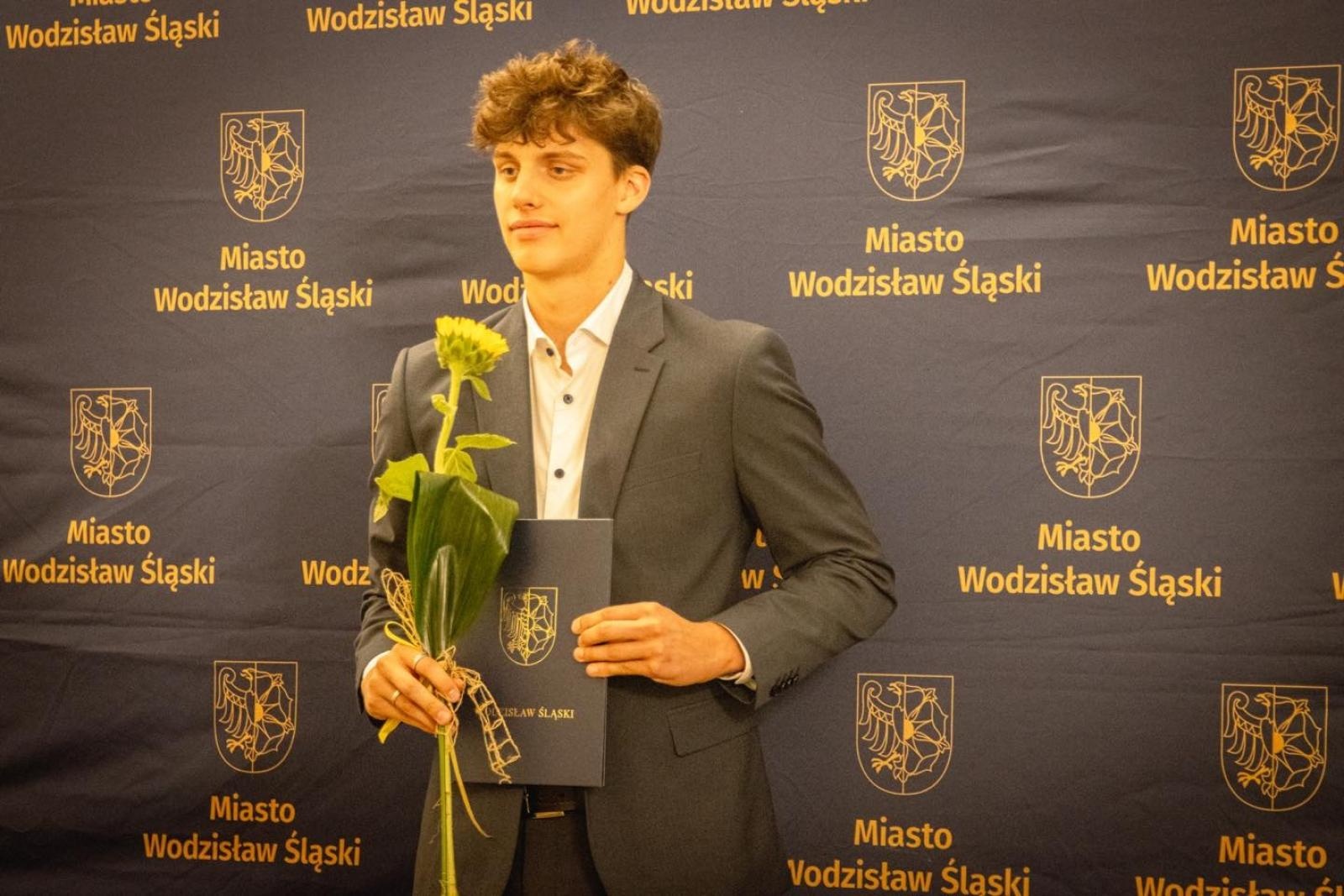 Zdjęcie w galerii na portalu naszwodzislaw.com: Nagrody i wyróżnienia za osiągnięcia sportowe przyznane [FOTO] wiadomości z regionu