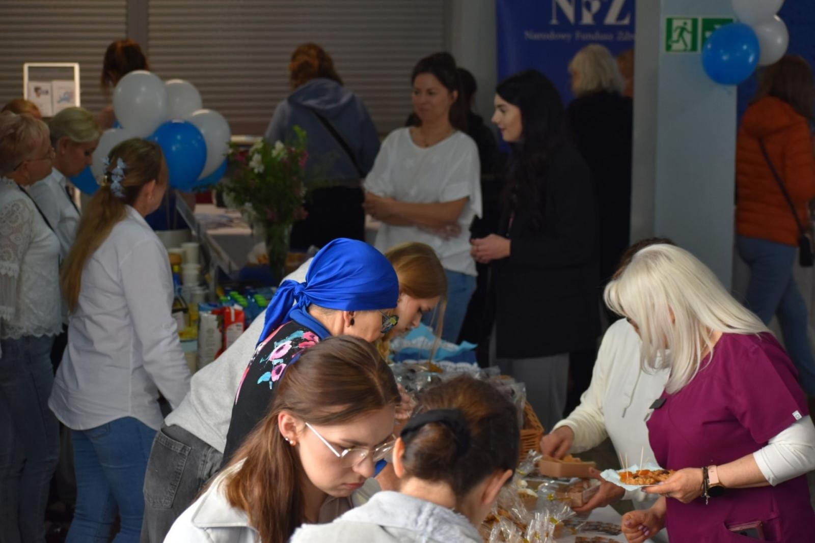 Zdjęcie w galerii na portalu naszwodzislaw.com: Zdrowie, edukacja i profilaktyka w jednym miejscu. Dzień Pacjenta Szpitala Powiatowego za nami wiadomości z regionu